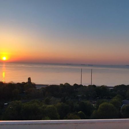 Sea View Flora Apartman Burgasz Kültér fotó